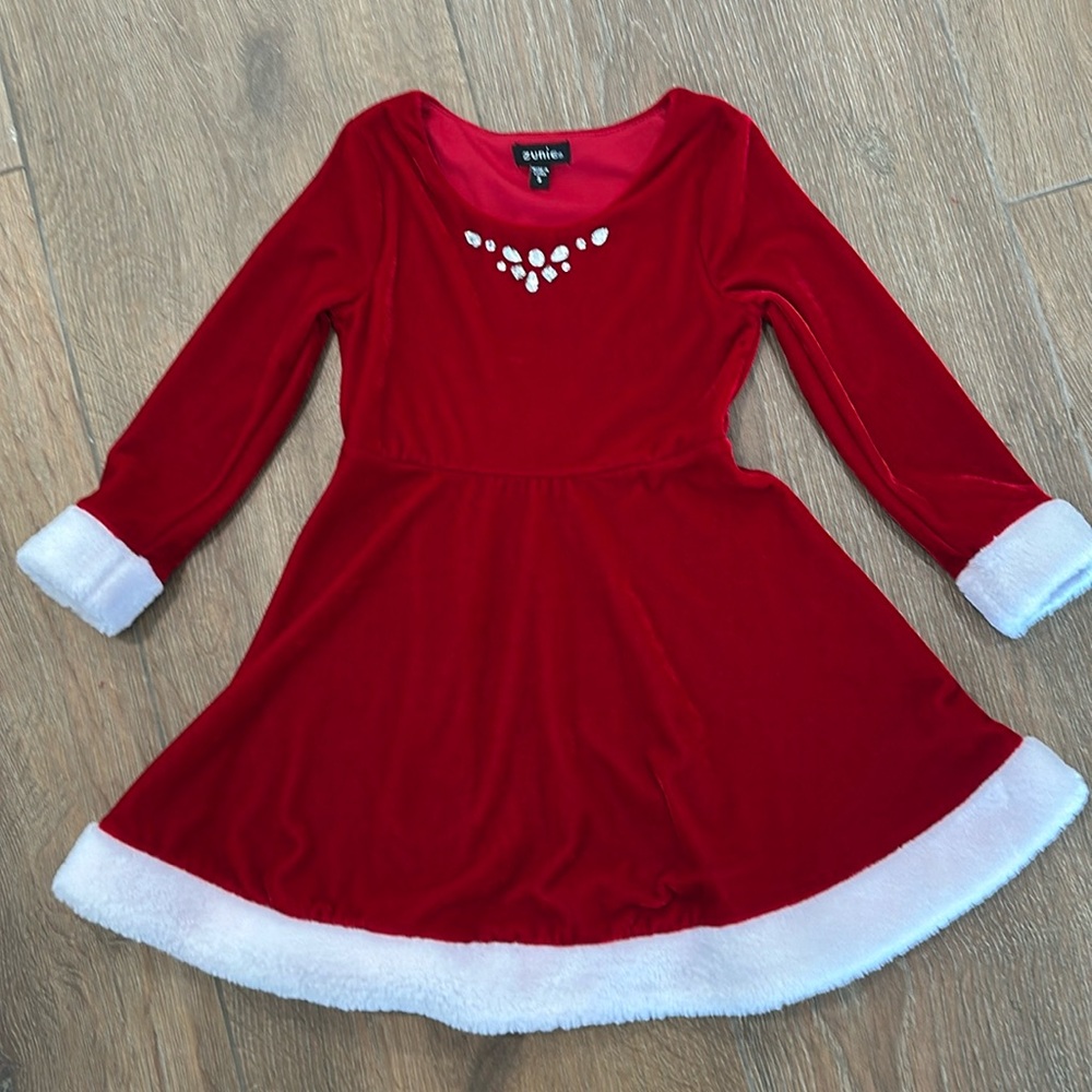 Zunie girls velvet dress with gems. Size 5. Color red.